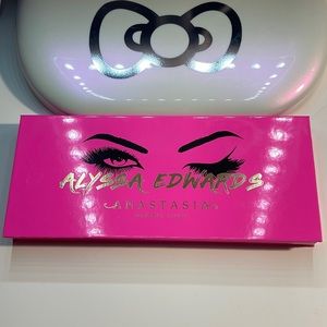 ABH SIGNED ALYSSA EDWARDS PALETTE